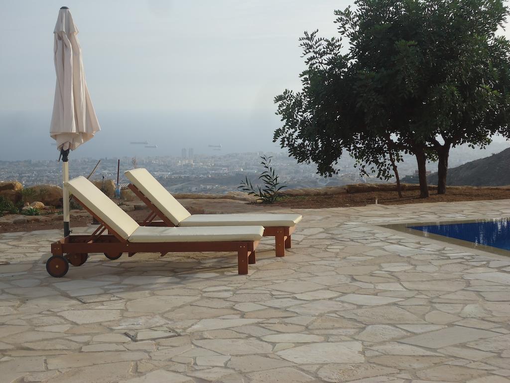 Petralona Apartment Agios Athanasios Exterior photo
